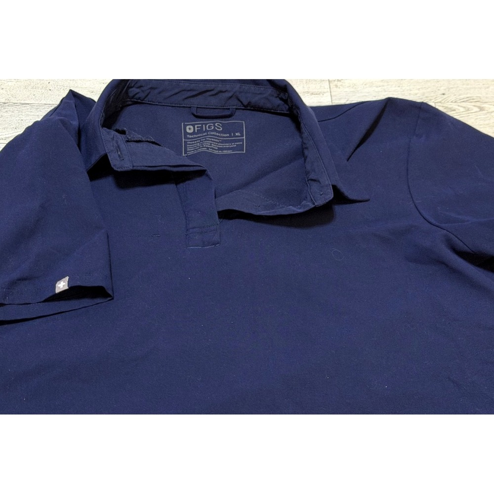 FIGS Technical Collection Navy Blue Button Collar Scrub Top W21SW1053 Womens XL